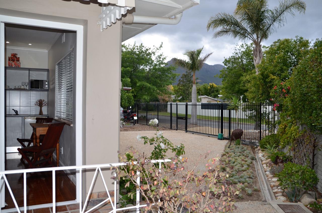 Anni Bos Hotel Stellenbosch Buitenkant foto