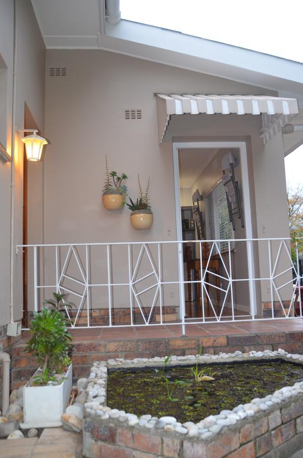 Anni Bos Hotel Stellenbosch Buitenkant foto