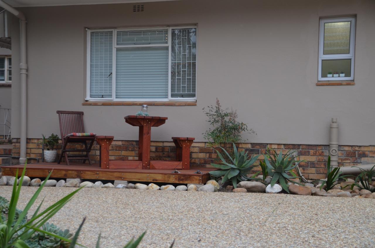 Anni Bos Hotel Stellenbosch Buitenkant foto
